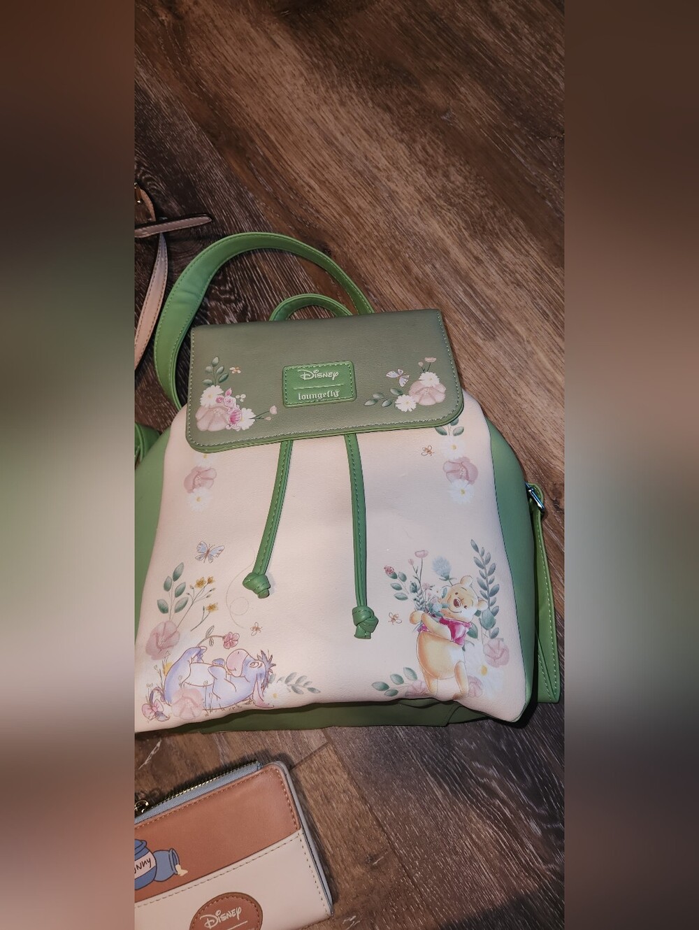 Loungefly Floral Winnie the Pooh Backpack WITH Matching Wallet - Picture 2 of 13